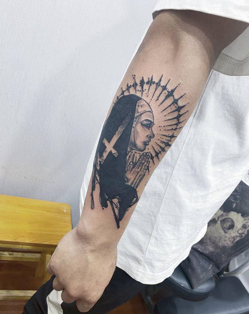 修女纹身图片_手臂纹身图案