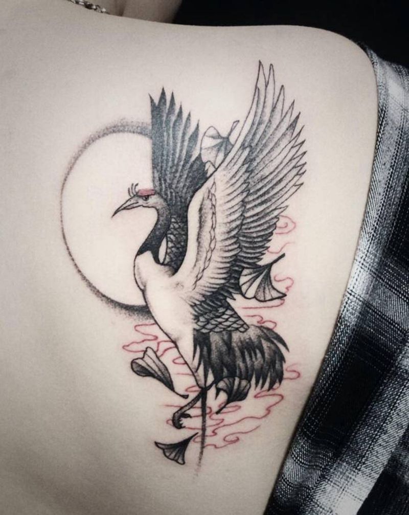 鹤纹身图片_肩部纹身图案
