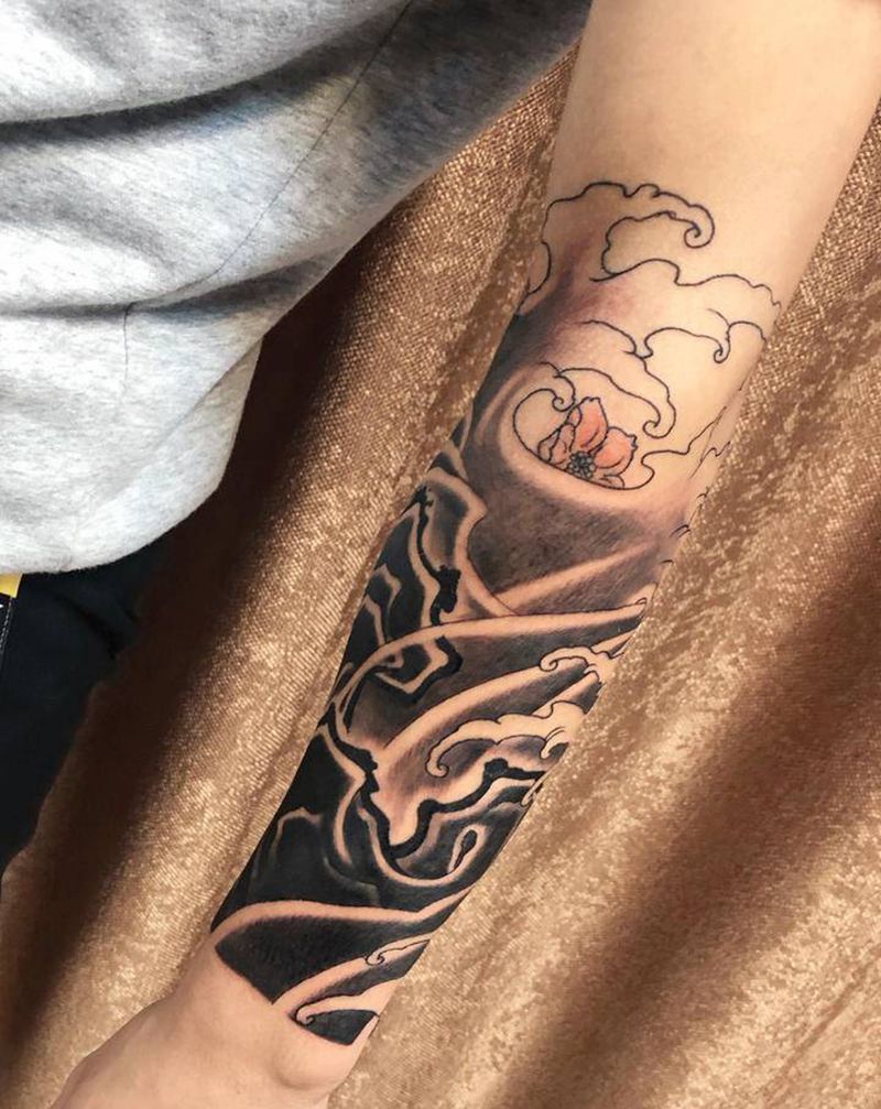 浪花纹身图片_手部新传统纹身图案