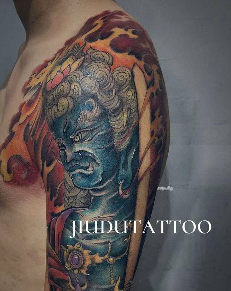 不动纹身图片_胸部肩部新传统纹身图案