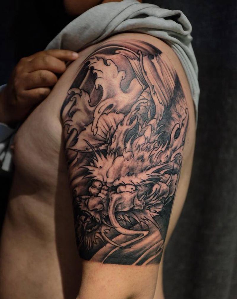 鳌鱼puls纹身图片_手臂新传统纹身图案