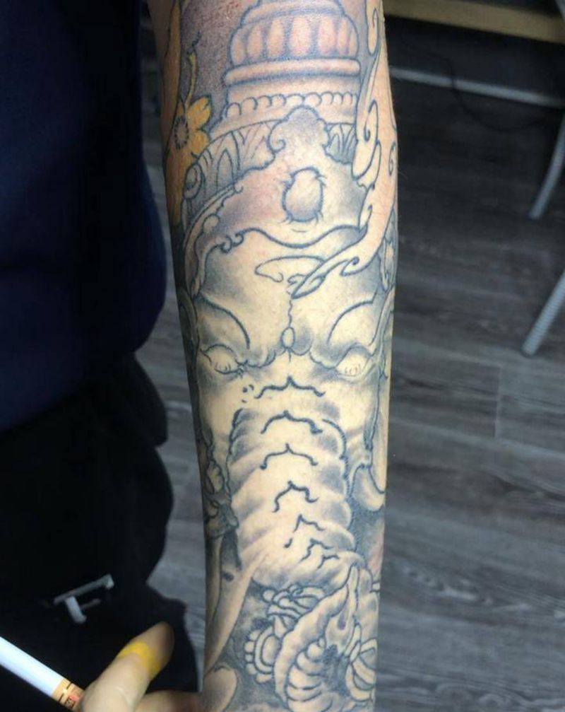 象神纹身图片_手臂新传统纹身图案