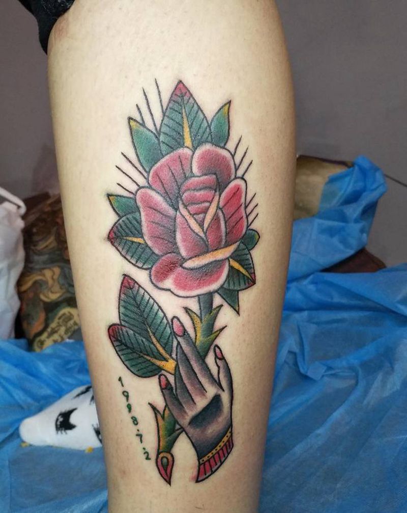 小花花纹身图片_腿部New SchoolOld School纹身图案