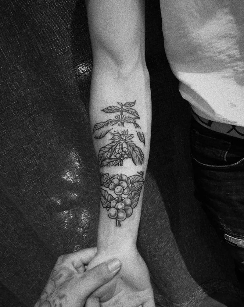 咖啡树纹身图片_手臂纹身图案