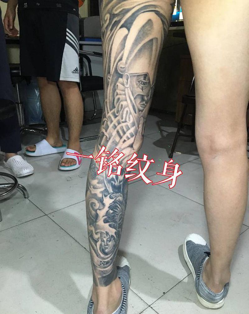 花腿组合纹身图片_腿部纹身图案