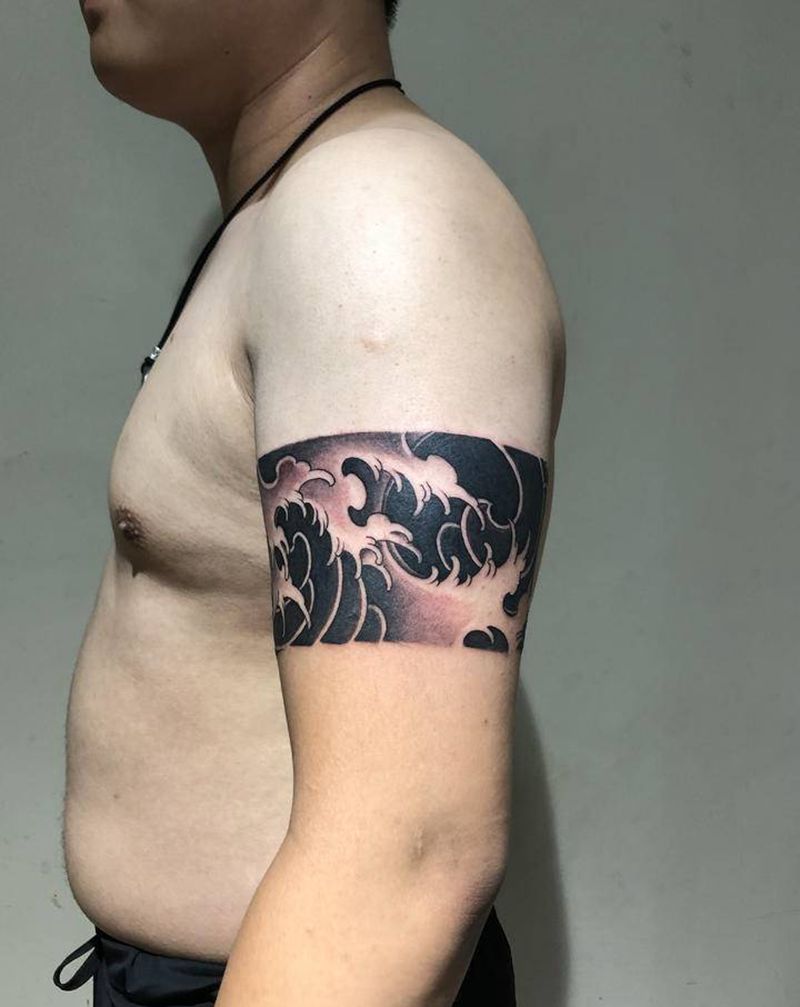 浪花 臂环纹身图片_手臂新传统纹身图案