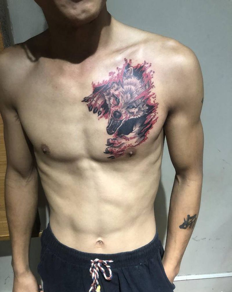 狼头纹身图片_胸部新传统纹身图案