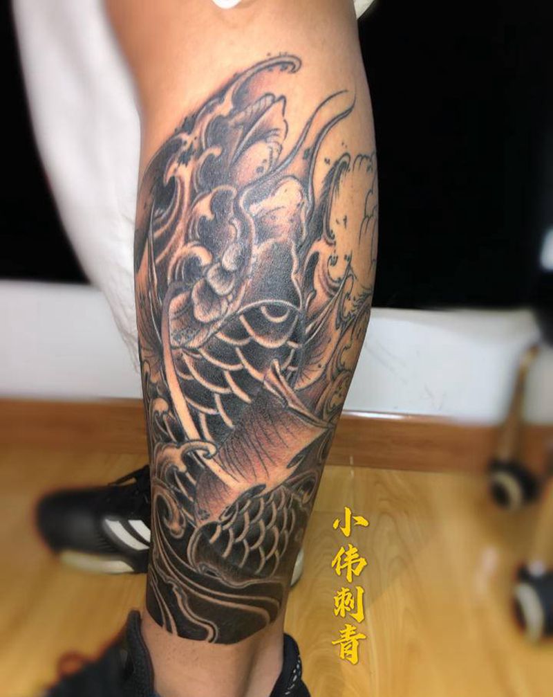 鲤鱼纹身图片_腿部新传统纹身图案