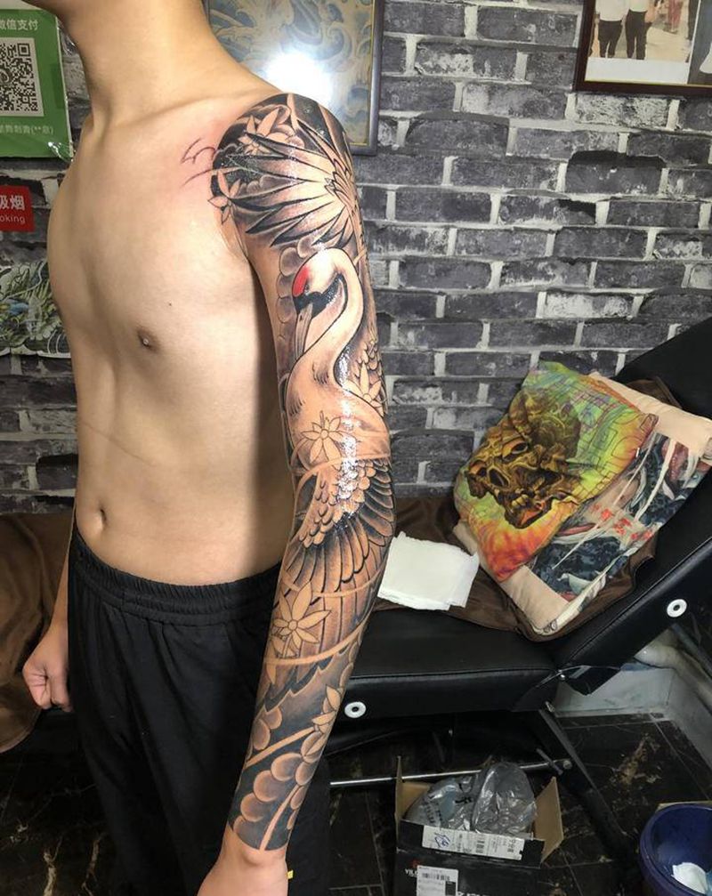 仙鹤纹身图片_手部手臂老传统纹身图案