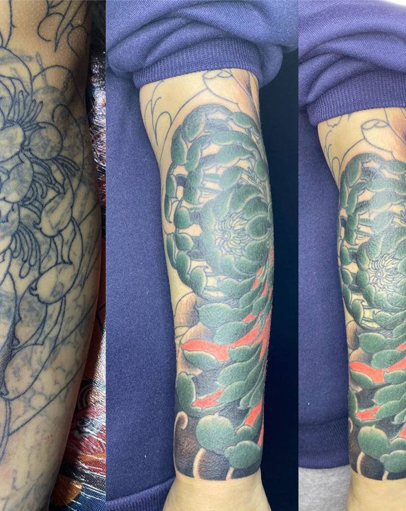 菊花遮盖未完纹身图片_手臂老传统纹身图案