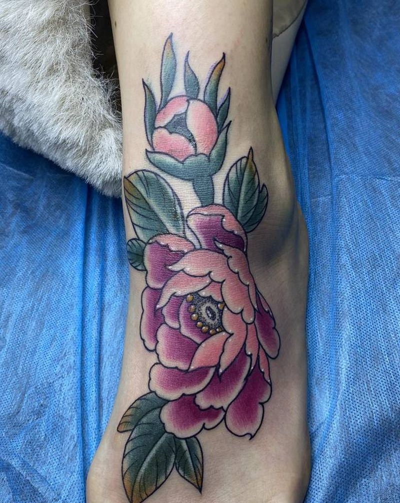 牡丹花纹身图片_脚部新传统纹身图案