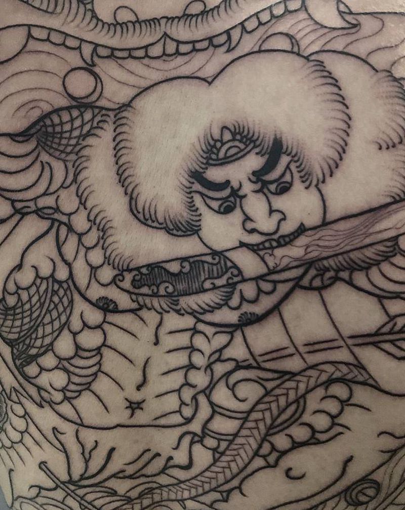 张顺破水门纹身图片_背部老传统纹身图案