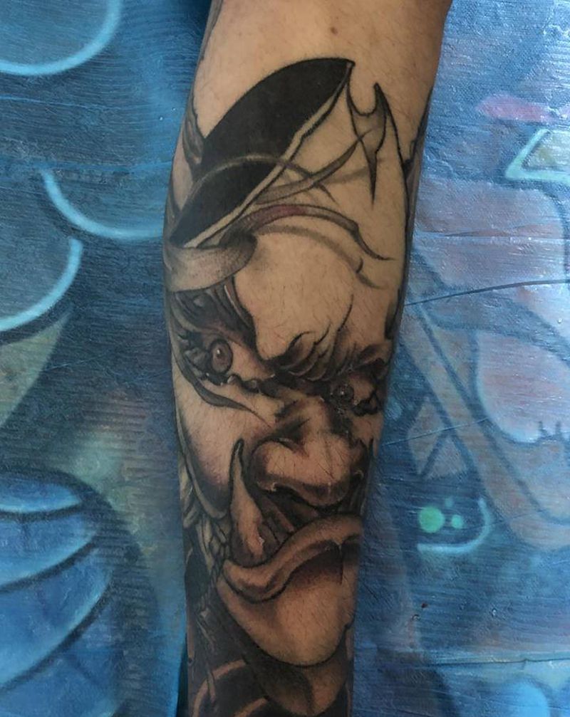 半若纹身图片_腿部新传统纹身图案