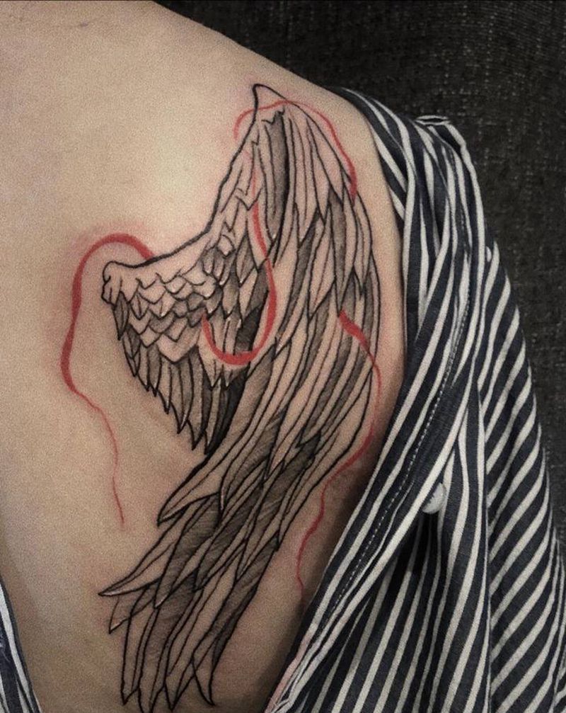 肩部翅膀纹身图片_肩部纹身图案