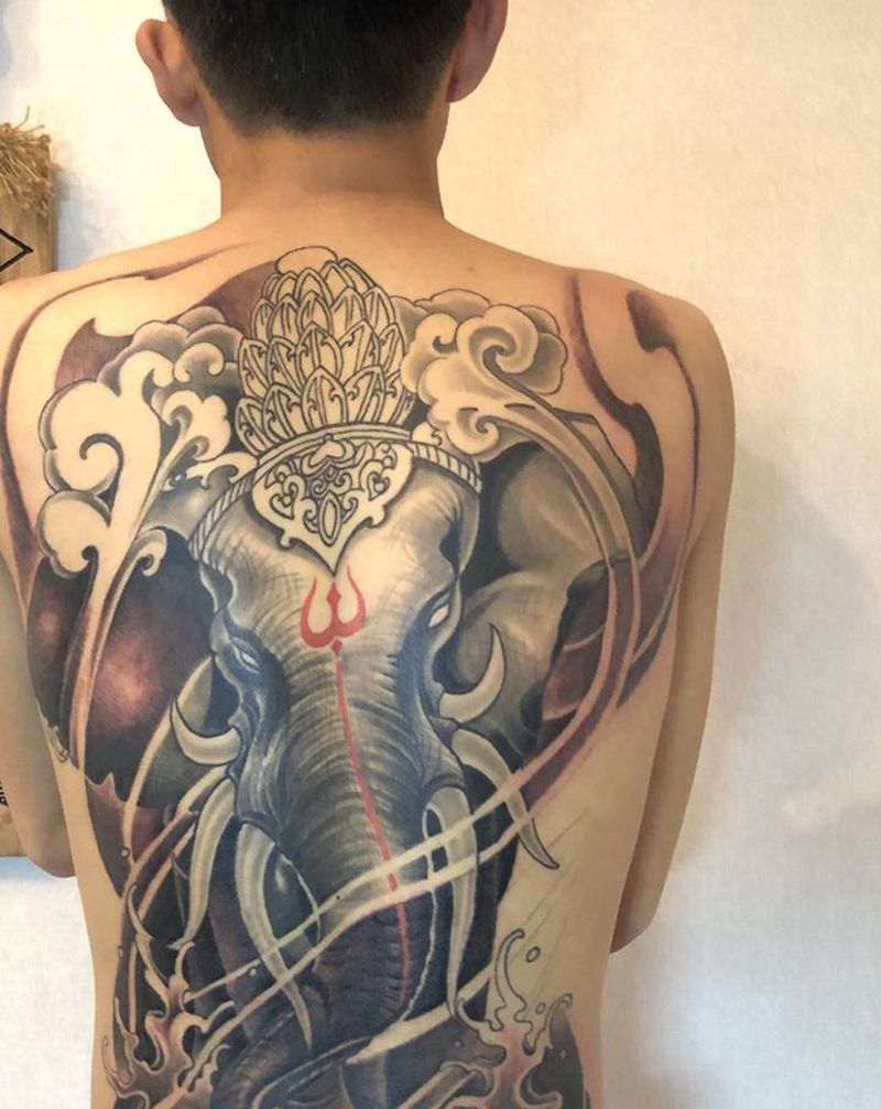未完成纹身图片_背部老传统新传统纹身图案