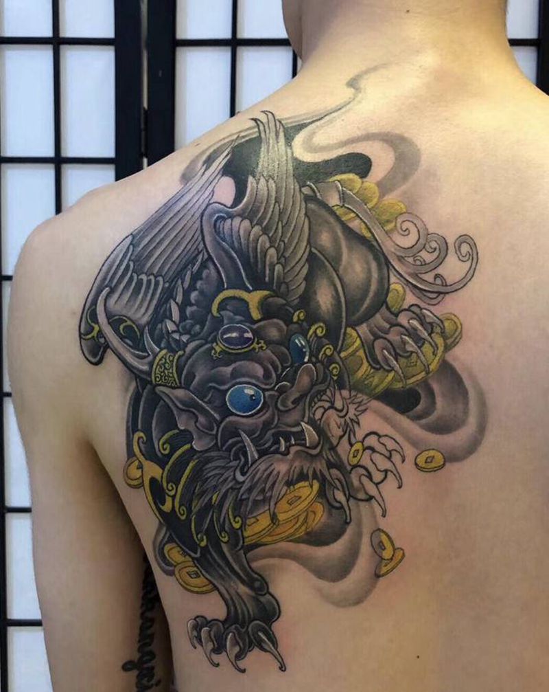 招财貔貅纹身图片_背部老传统新传统纹身图案