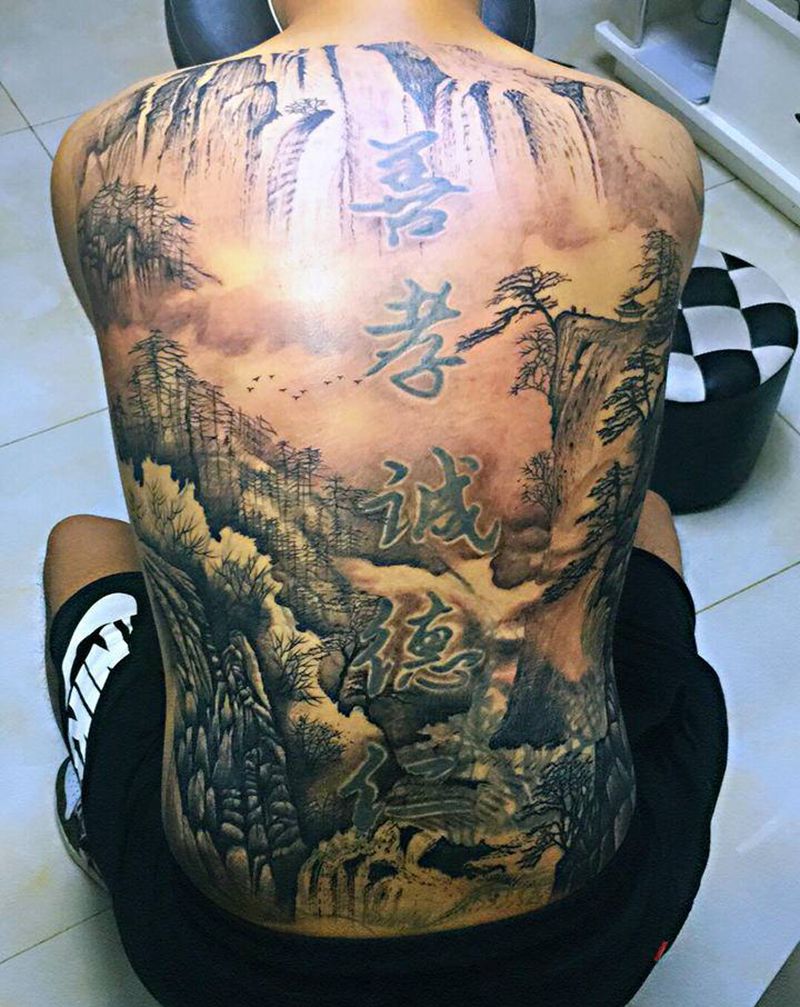 山水纹身图片_背部纹身图案