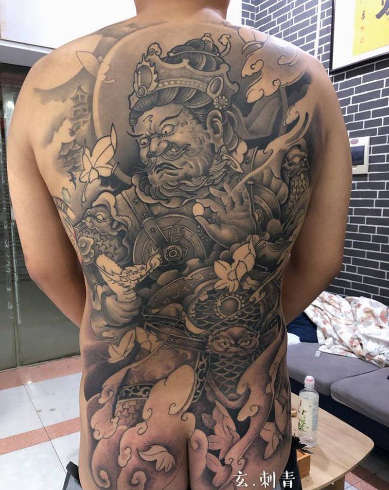 《天王》纹身图片_臀部背部新传统纹身图案