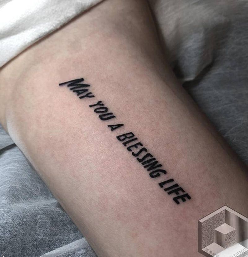 小字母纹身图片_手臂纹身图案