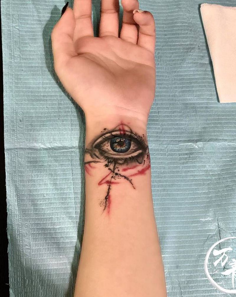 泼墨水彩眼睛纹身图片_手臂水彩水彩泼墨风格位置纹身图案