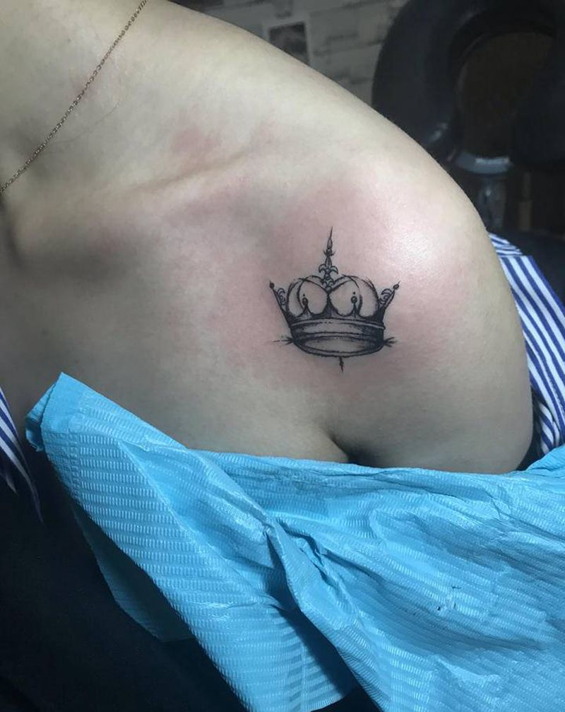 王者纹身图片_肩部纹身图案