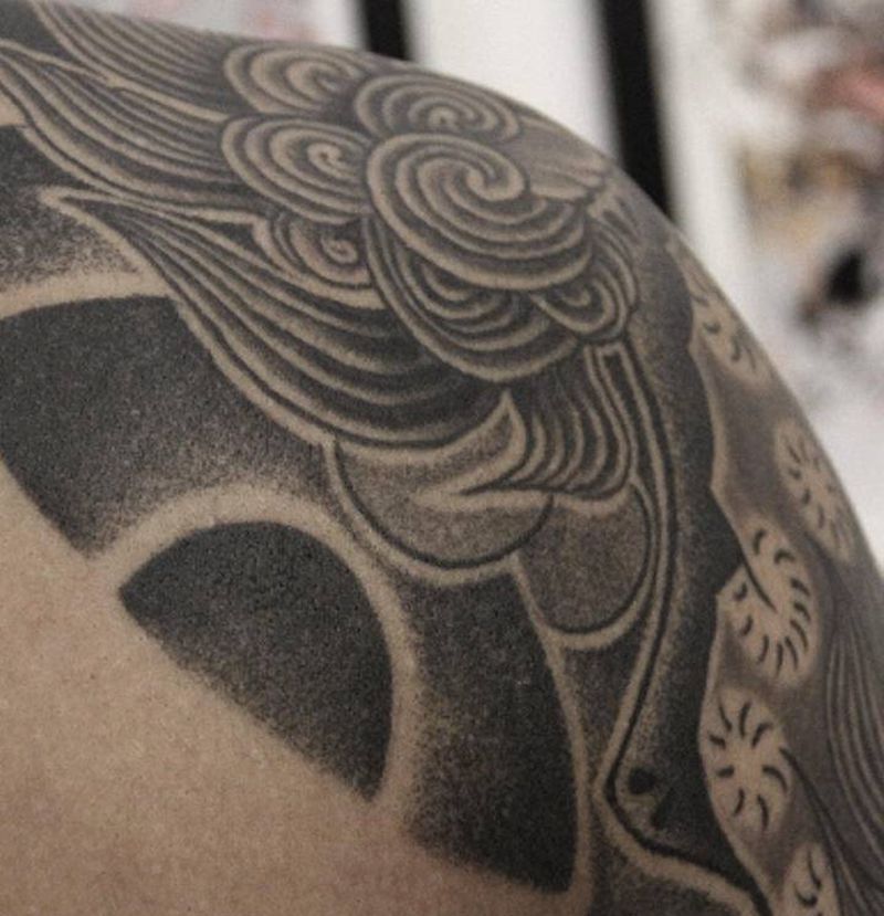 老传统半甲细节纹身图片_手臂老传统纹身图案