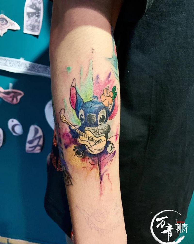 史迪仔纹身图片_手臂New School水彩小臂位置水彩纹身图案