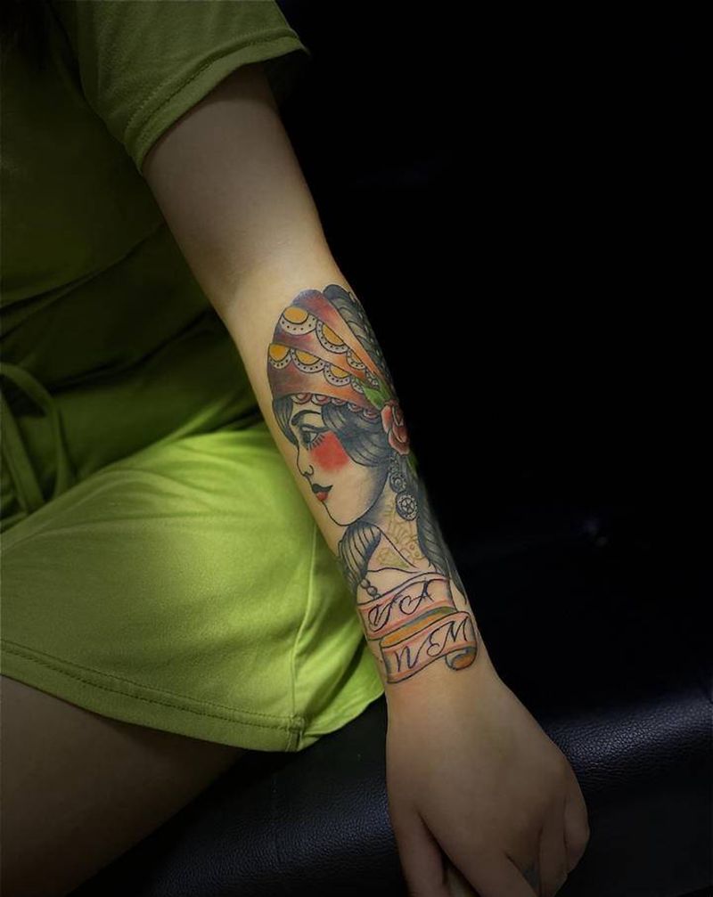 女郎纹身图片_手臂Old School纹身图案