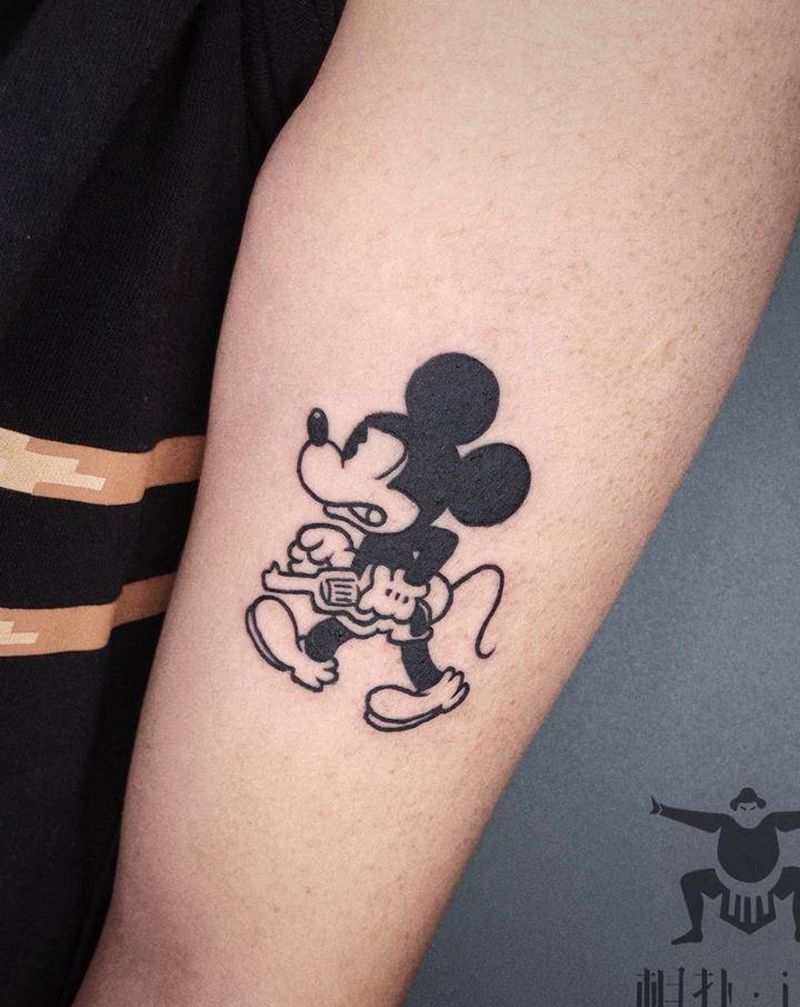 米齐纹身图片_手臂Old School纹身图案