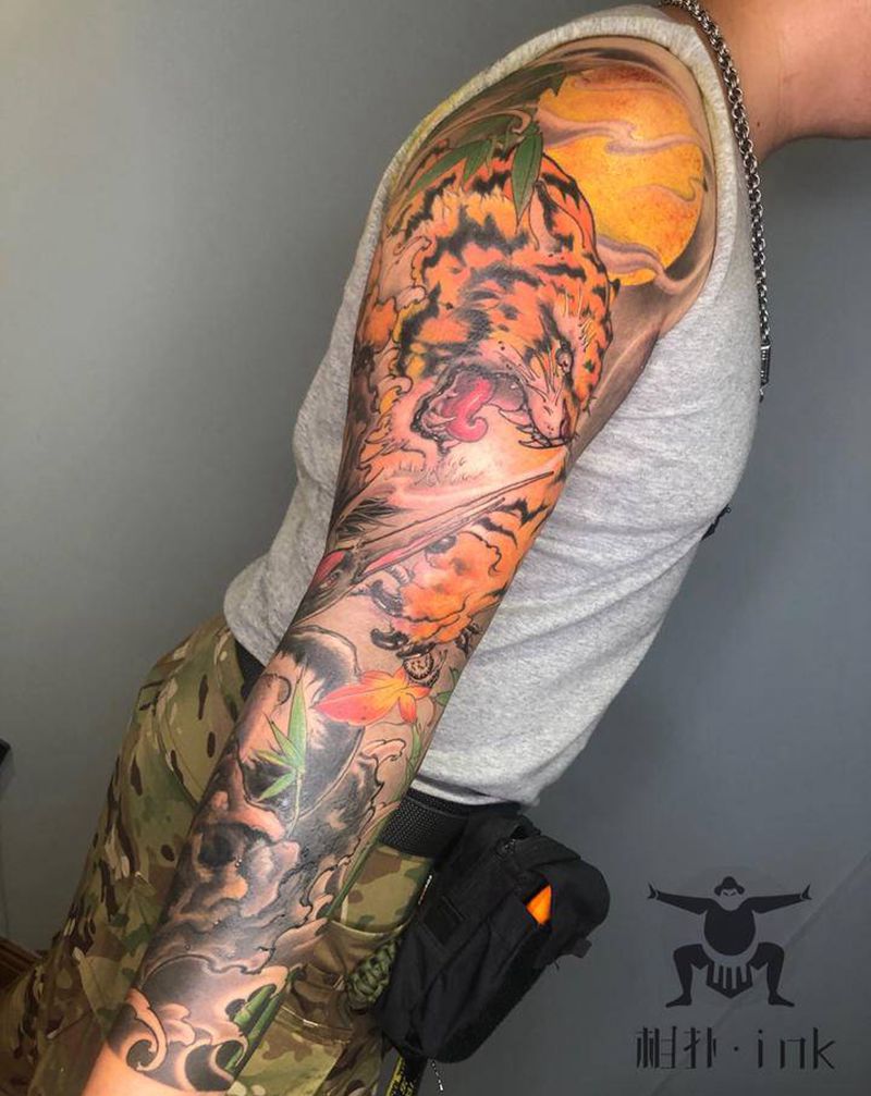 虎鹤双形纹身图片_手臂新传统纹身图案