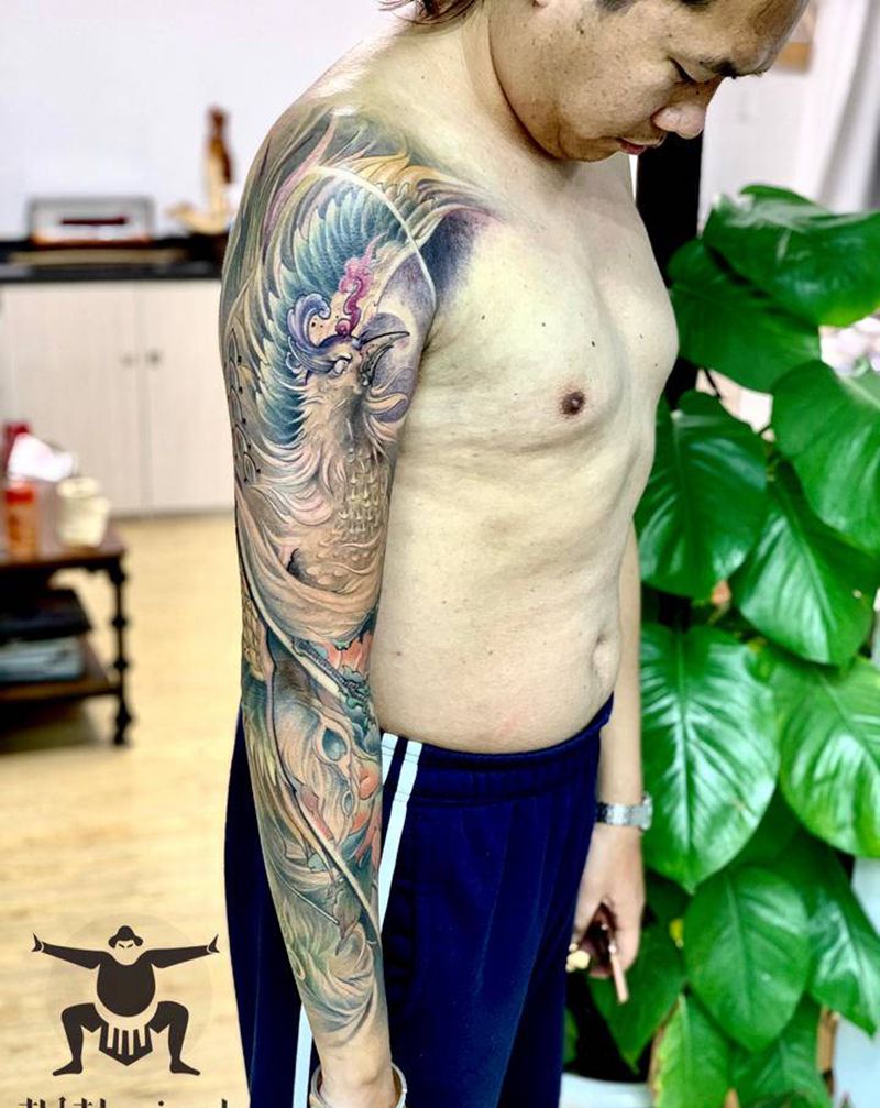 花臂 凤凰纹身图片_手臂新传统纹身图案