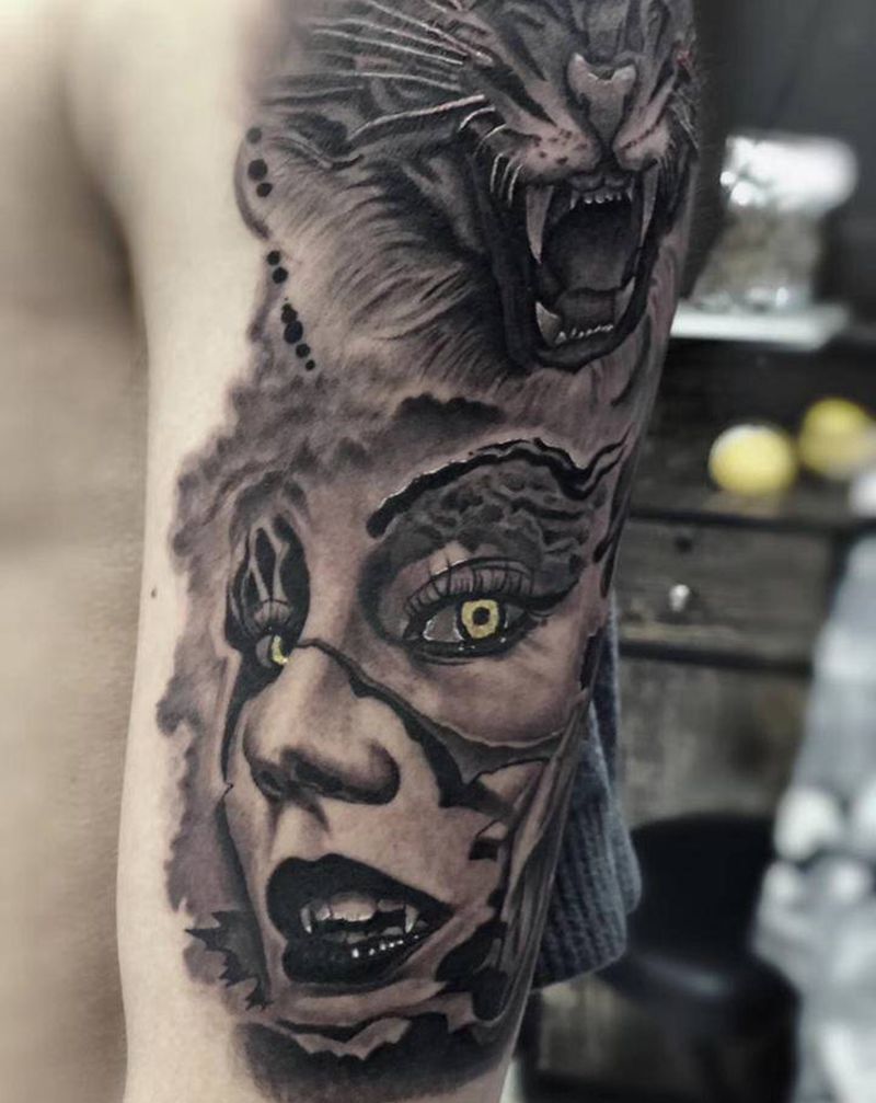 欧美纹身图片_手臂肩部欧美写实人物  老虎纹身图案