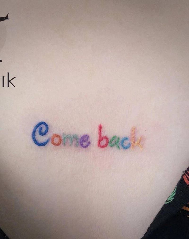 Come back纹身图片_胸部花体字纹身图案