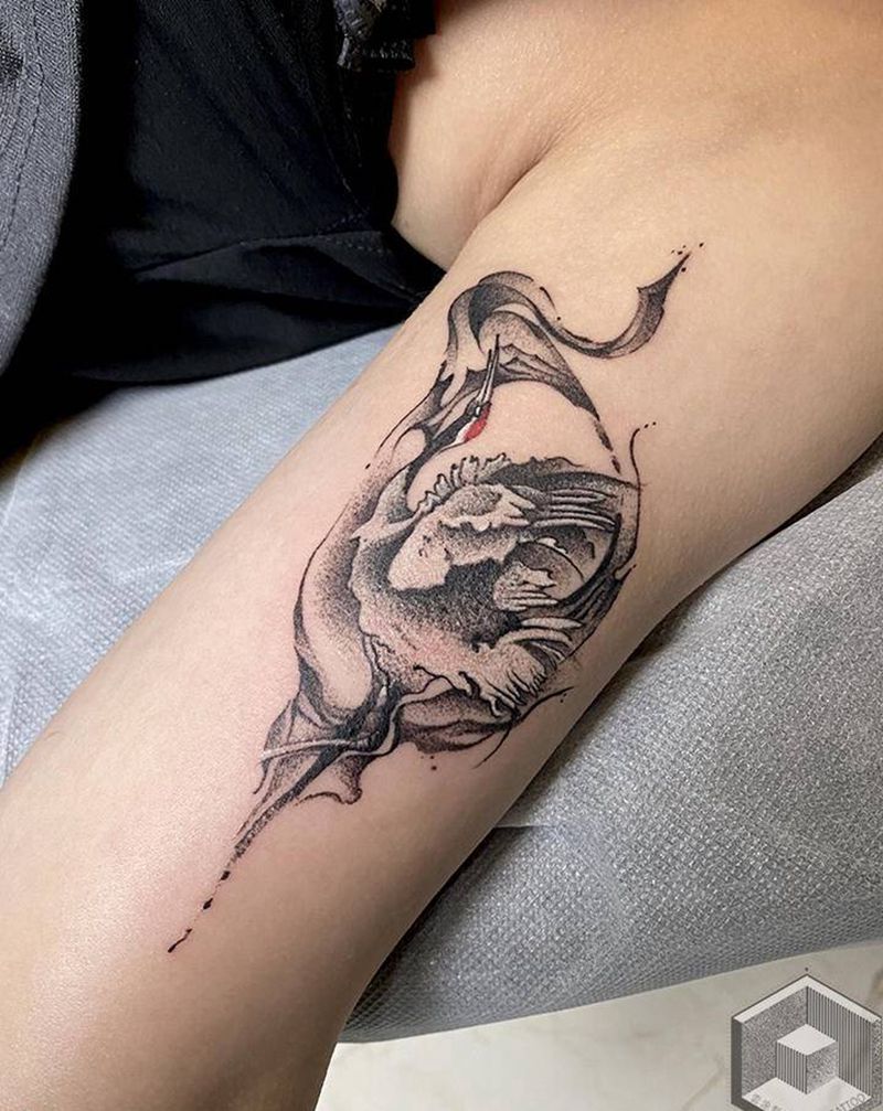 仙鹤重做稿纹身图片_手臂水墨点刺纹身图案