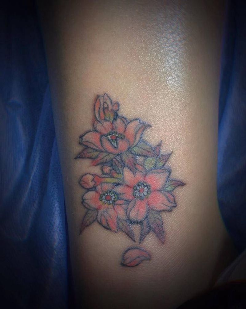 修改遮盖纹身图片_腿部新传统纹身图案