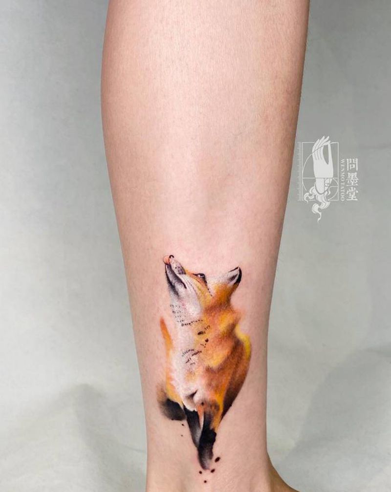 水墨狐狸纹身图片_腿部水墨纹身图案