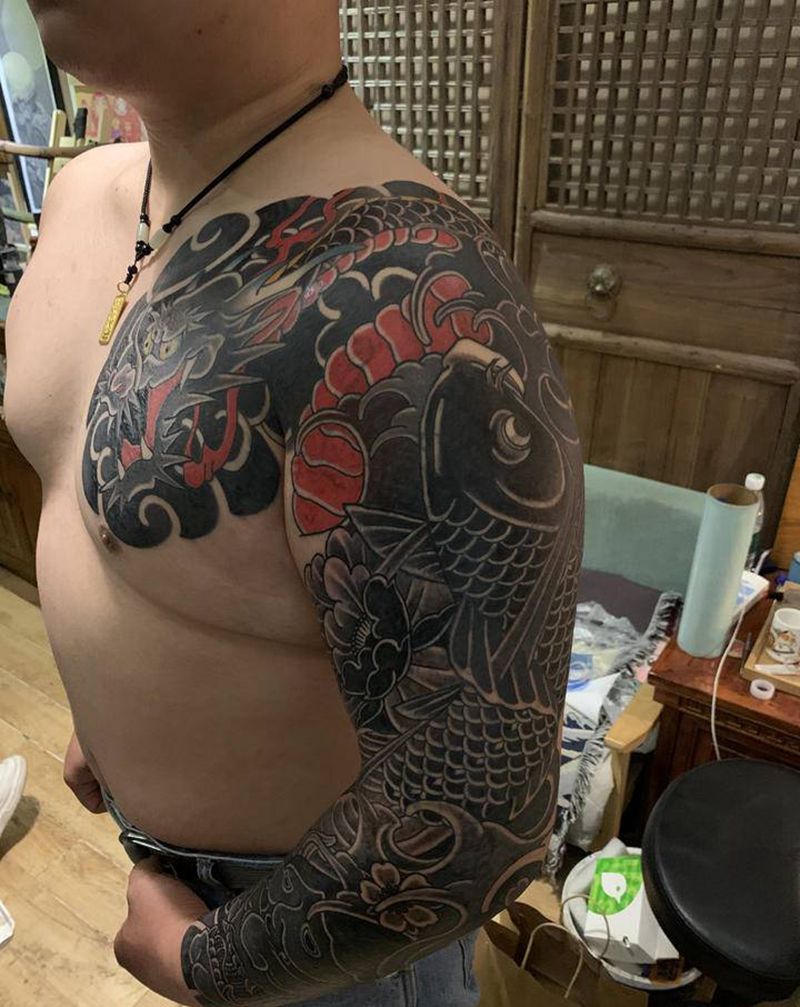 遮盖未完,空缺的慢慢补纹身图片_手臂老传统纹身图案