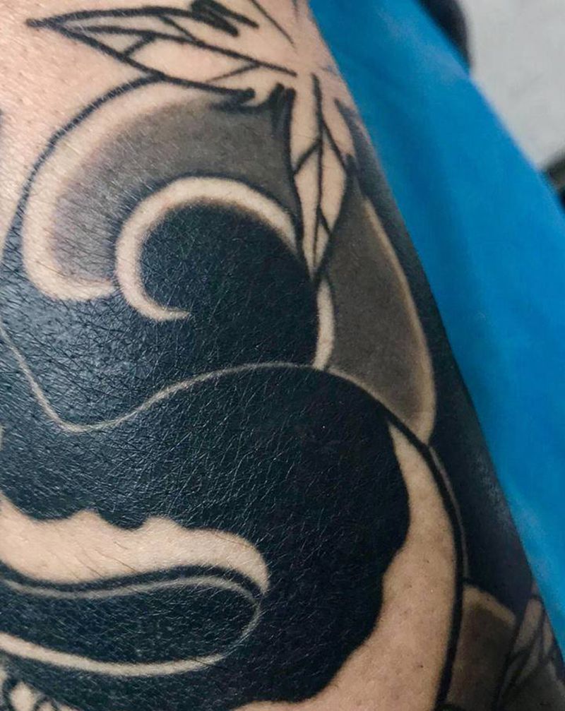 恢复一年后效果纹身图片_腿部老传统纹身图案