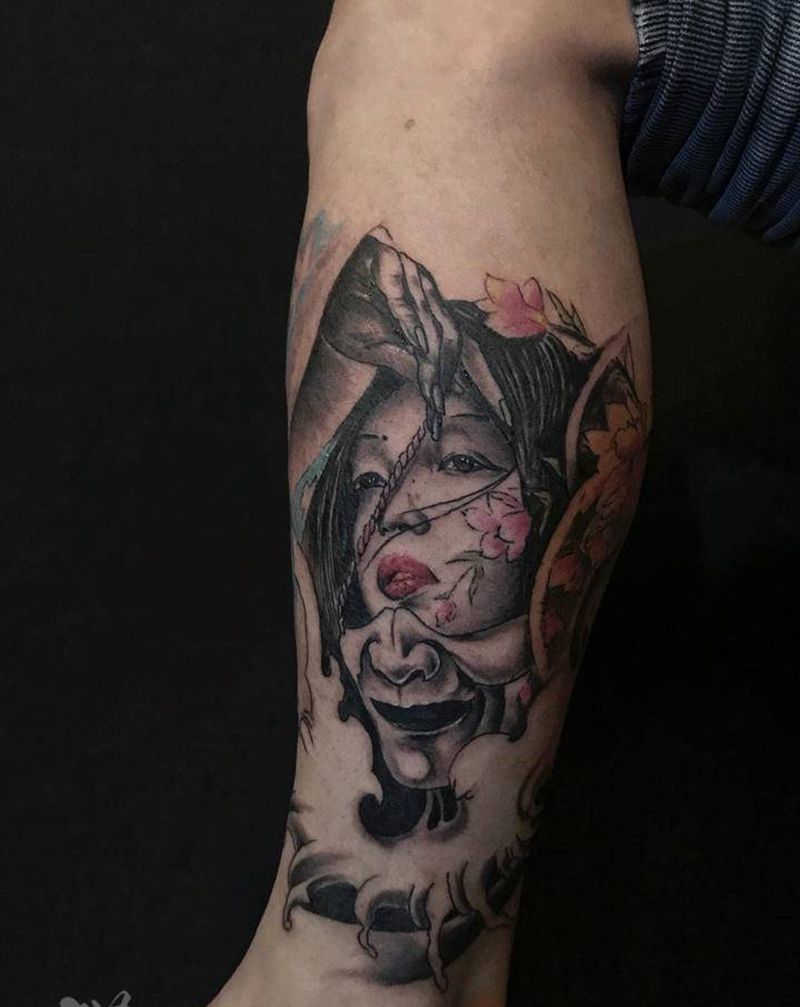 艺妓纹身图片_腿部新传统艺妓般若纹身图案