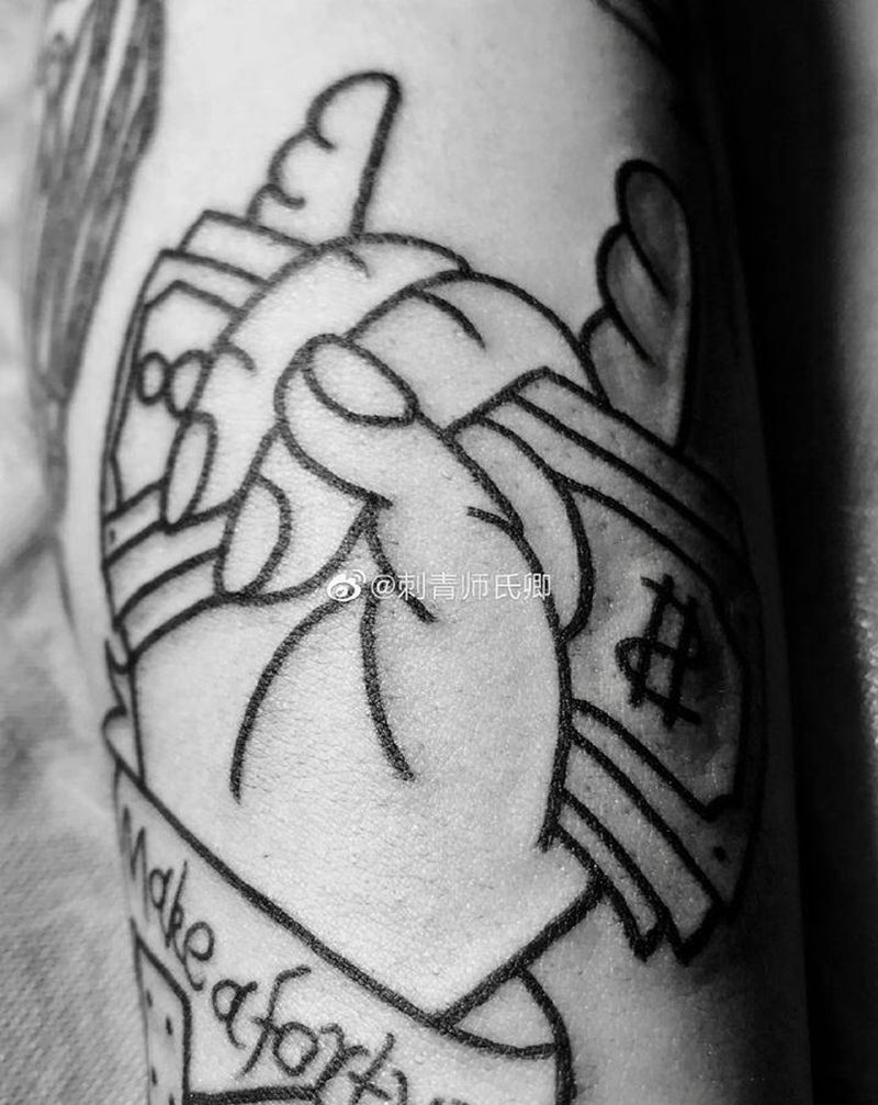 三小时完成纹身图片_手臂Old School纹身图案
