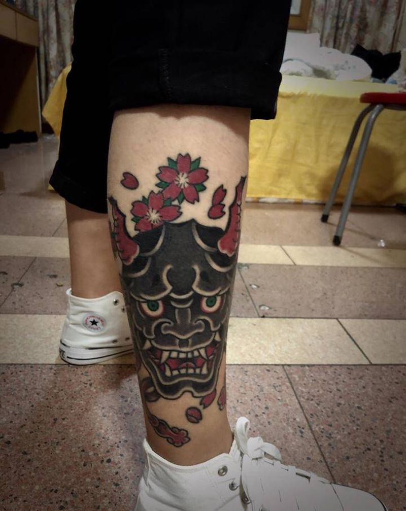 般若恢复后纹身图片_腿部老传统纹身图案