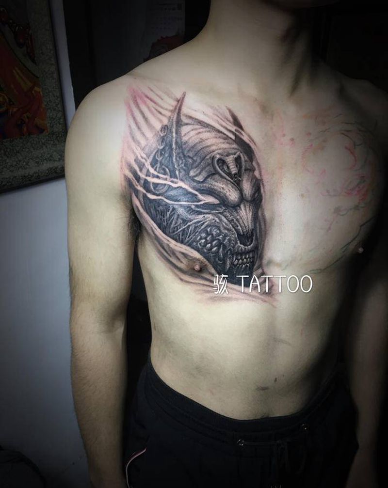《阿努比斯》纹身图片_胸部欧美写实暗黑纹身图案