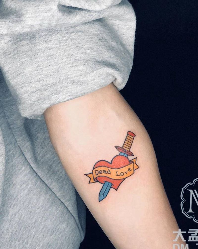 小图纹身图片_手臂Old School纹身图案