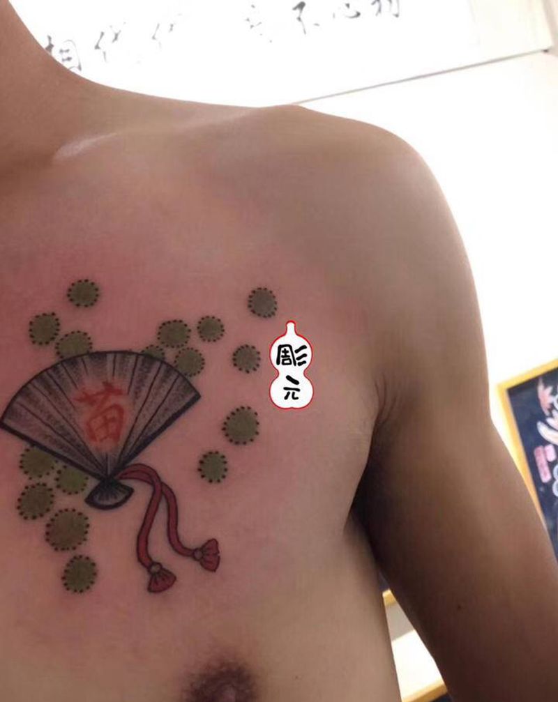 折扇纹身图片_老传统纹身图案