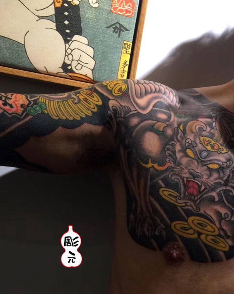 半甲貔貅纹身图片_新传统老传统纹身图案