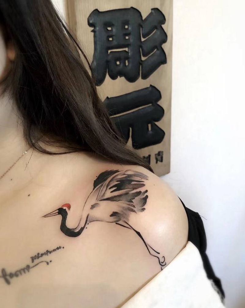 鹤纹身图片_水墨纹身图案