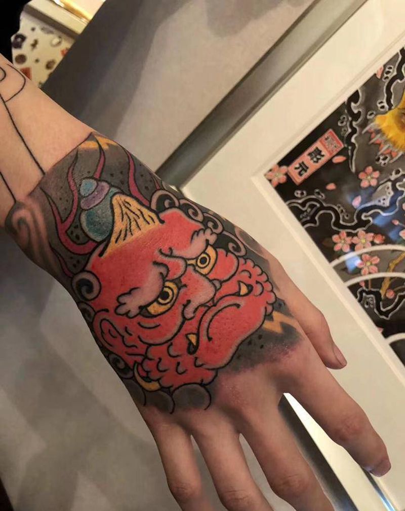 手面雷神纹身图片_老传统纹身图案