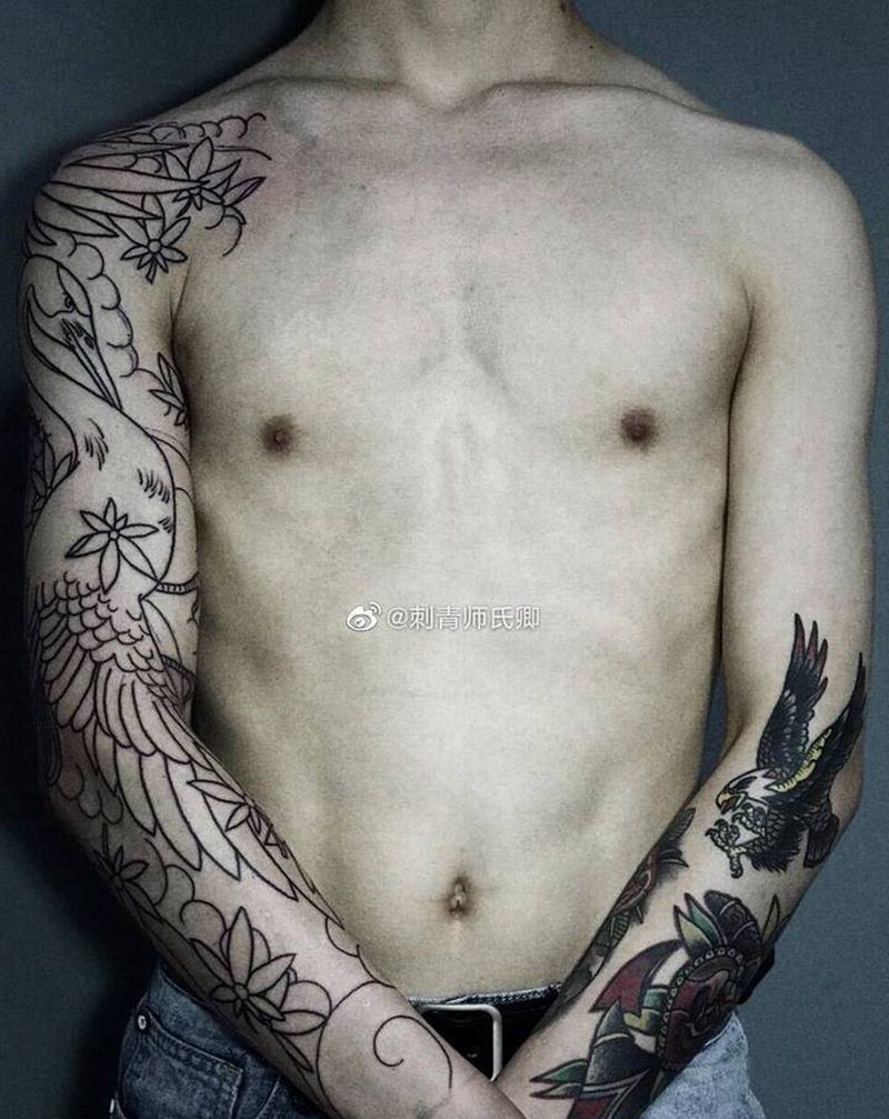 仙鹤枫叶纹身图片_手臂老传统纹身图案