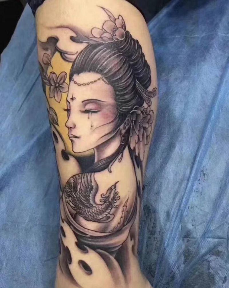 艺妓纹身图片_腿部纹身图案