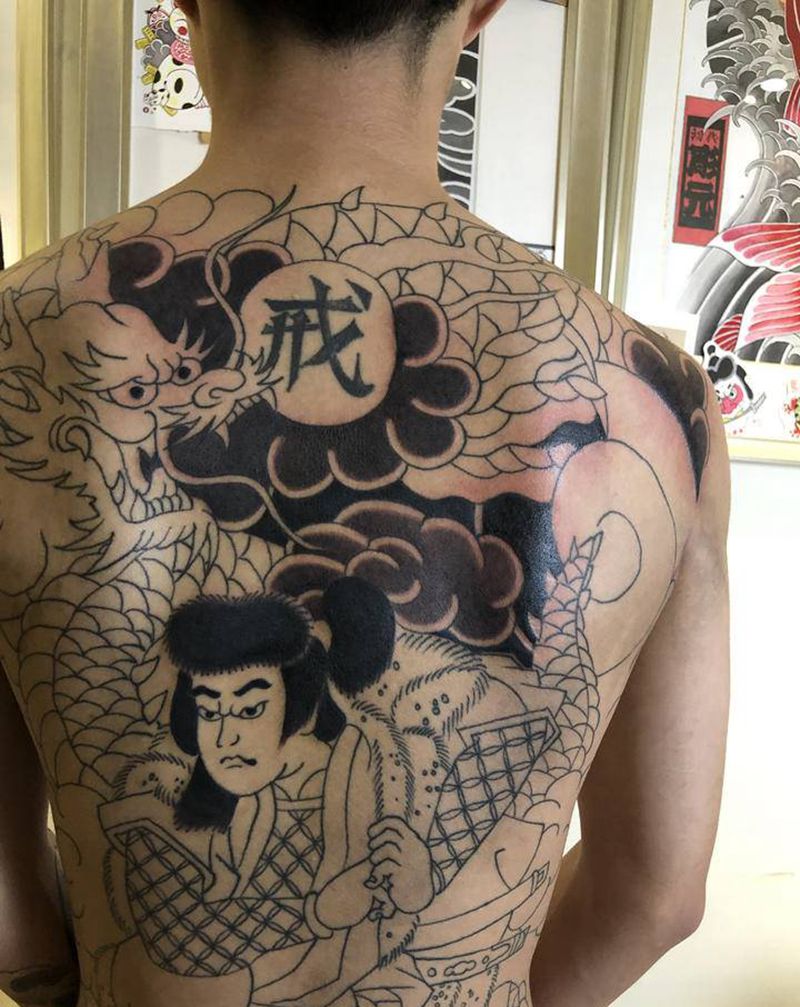 扎一点纹身图片_老传统纹身图案